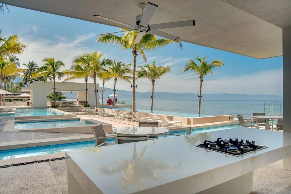 Harbor 3008 Amazing Beach Front Condo By Moikkarentals Puerto Vallarta Extérieur photo